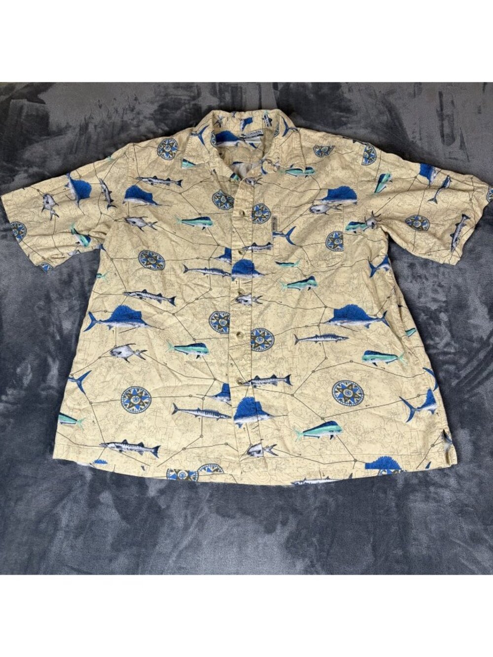Columbia Sportwear Men’s Fish Printed Shirt Button Down Short Sleeves Size XL